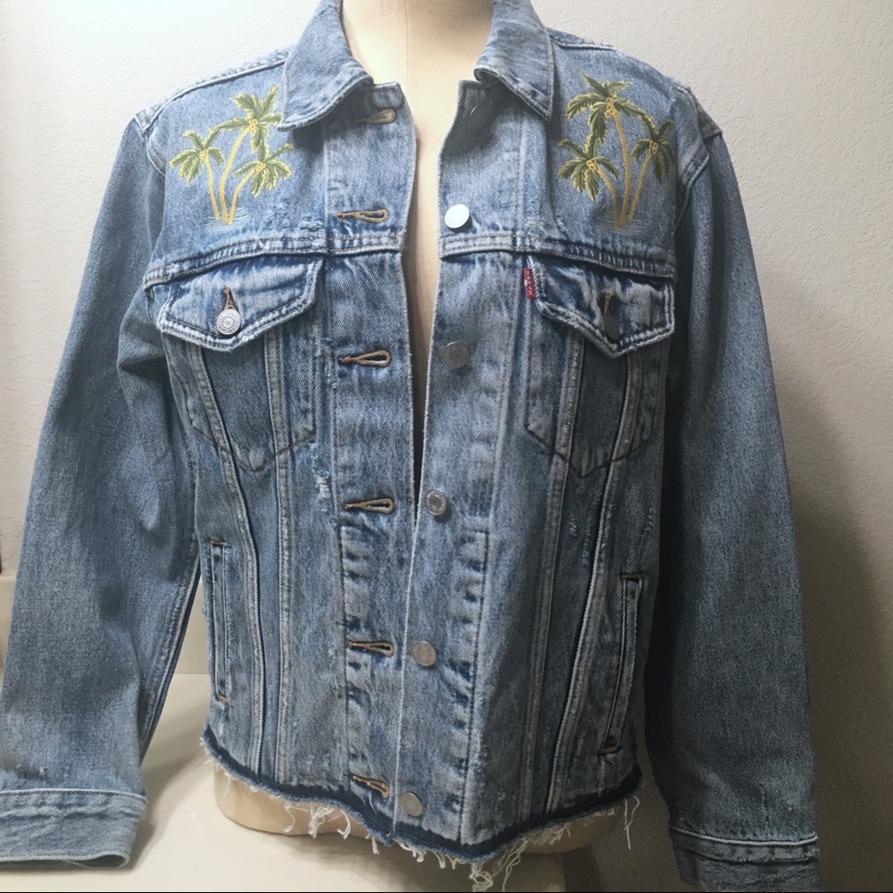 $128 Levi’s Ex-Boyfriend Truck Palm Jean Jacket SM